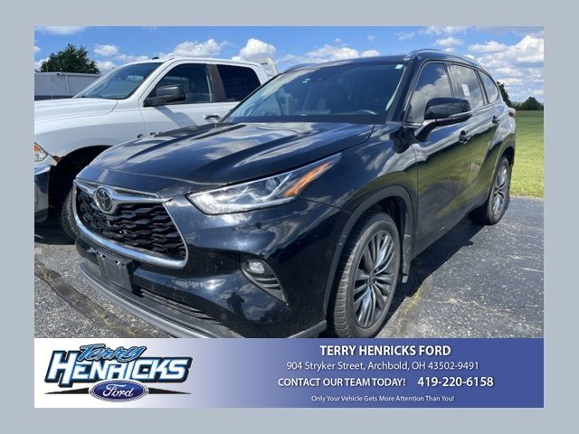 Midnight Black Metallic 2020 Toyota Highlander SUV / Crossover All-Wheel Drive 8-Speed Automatic