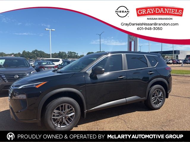 2026 Nissan Rogue S's photo