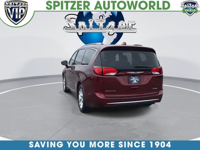 Used 2018 Red Chrysler Touring L Plus image 8