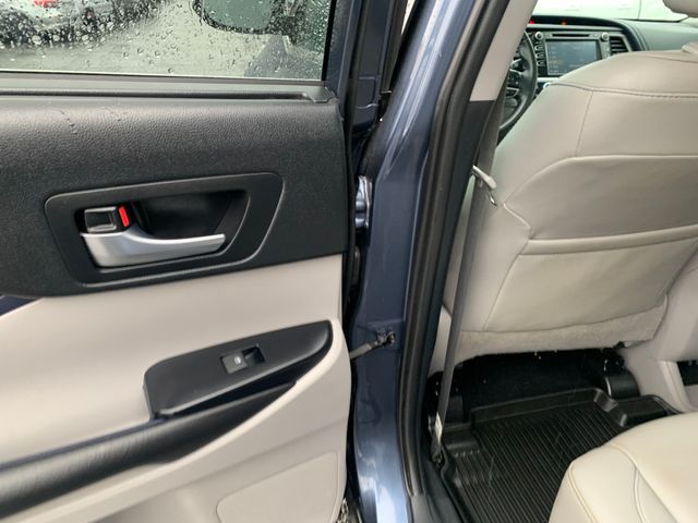 Used 2019 Toyota Highlander SUV