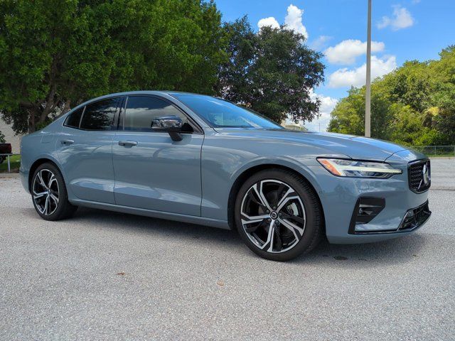 Thunder Gray Metallic 2024 Volvo S60 Sedan Front-Wheel Drive Automatic