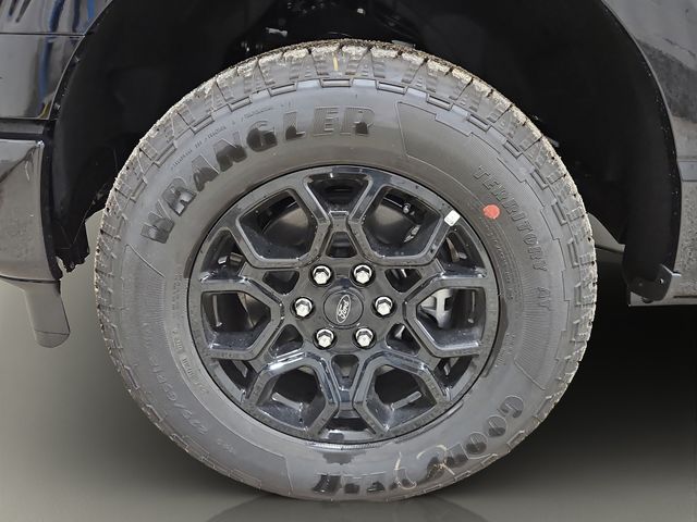 2026 Agate Black Metallic Ford F-150 XLT Black Appearance 4X4 Truck
