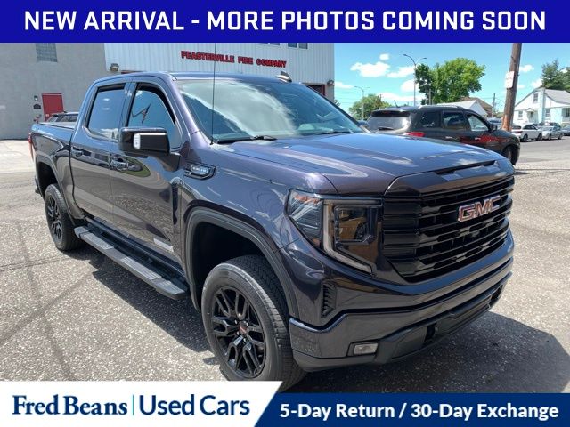 2022 GMC Sierra 1500 Elevation Crew Cab 4WD