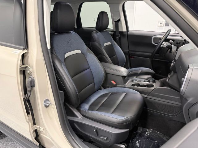 Used 2025 Beige Ford Outer Banks image 32