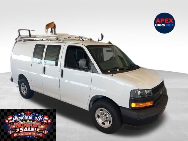 Summit White 2018 Chevrolet Express Cargo 2500 RWD Van Rear-Wheel Drive 8-Speed Automatic Overdrive