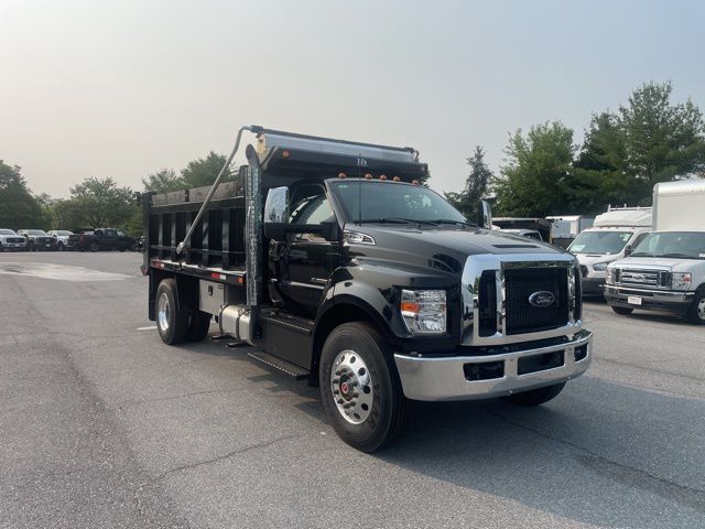 2025 Ford F-750 Super Duty 