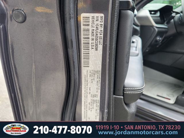 Used Car 2025 Jeep Grand Cherokee  Laredo X For Sale Under $35,000 In San Antonio, Texas