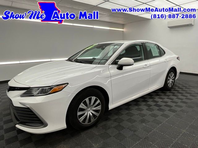 2022 Toyota Camry Hybrid LE FWD