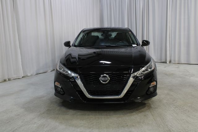 Used 2019 Black Nissan 2.5 SL image 35