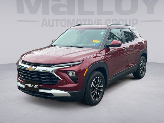 Red (Crimson Metallic) 2024 Chevrolet Trailblazer SUV / Crossover Front-Wheel Drive Continuously Variable Transmission