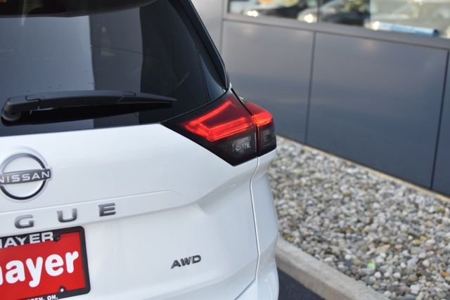 New 2026 Nissan 2026.5 Rogue 1.5L VC-Turbo SV