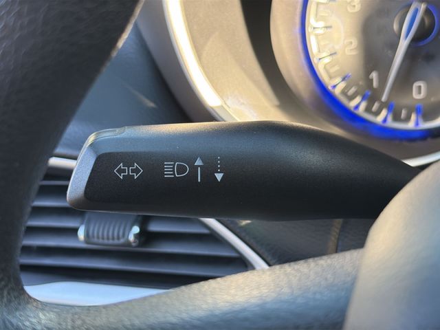 Used 2018 Red Chrysler Touring Plus image 31