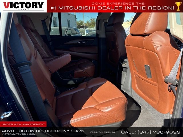 2020 Cadillac Escalade Luxury photo