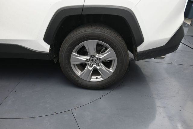2025 Toyota RAV4 XLE - 6
