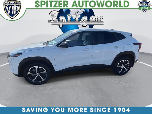 Used 2024 White Chevrolet 1RS image 5