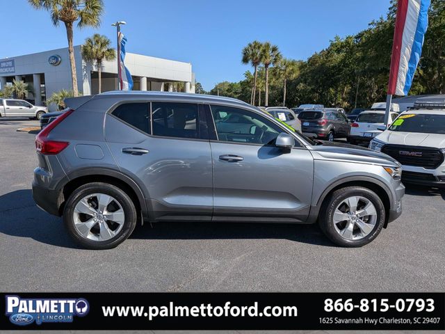 used 2019 Volvo XC40 car, priced at $22,998
