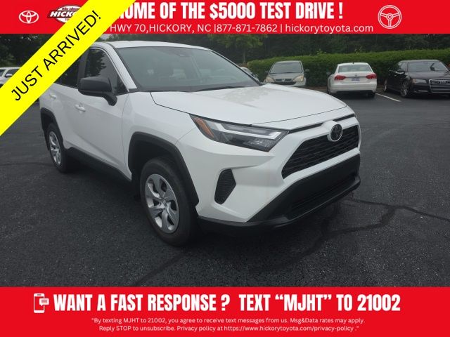 2024 Toyota RAV4 LE FWD's photo