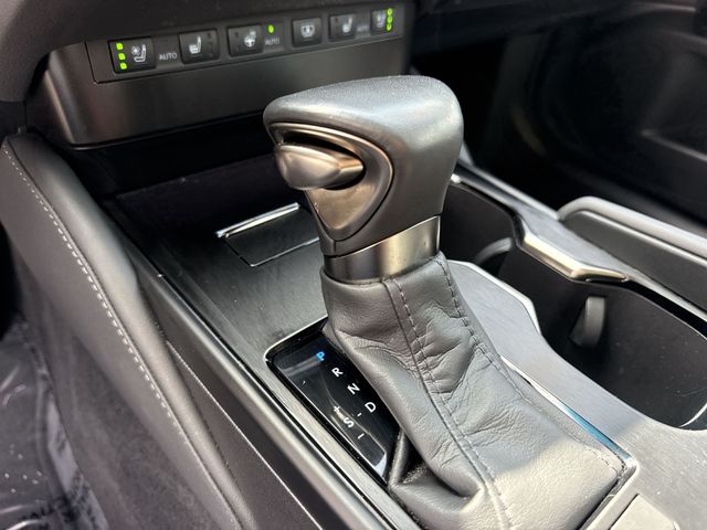 Used 2024 Lexus ES Sedan