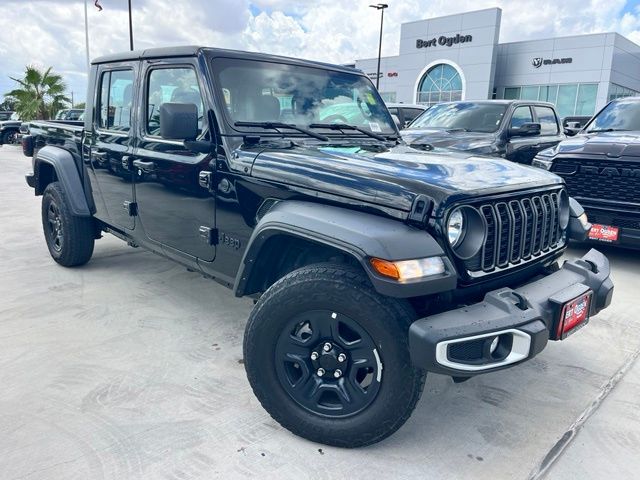 Black Clearcoat 2024 Jeep Gladiator Pickup Truck Four-Wheel Drive 8-Speed Automatic