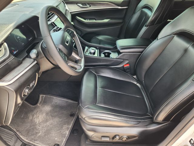 2024 Jeep Grand Cherokee Limited White at Mac Haik CDJR North Houston