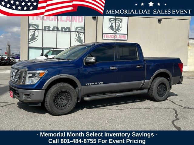 Deep Blue Pearl 2018 Nissan Titan Platinum Reserve Crew Cab 4WD Pickup Truck Four-Wheel Drive 7-Speed Automatic