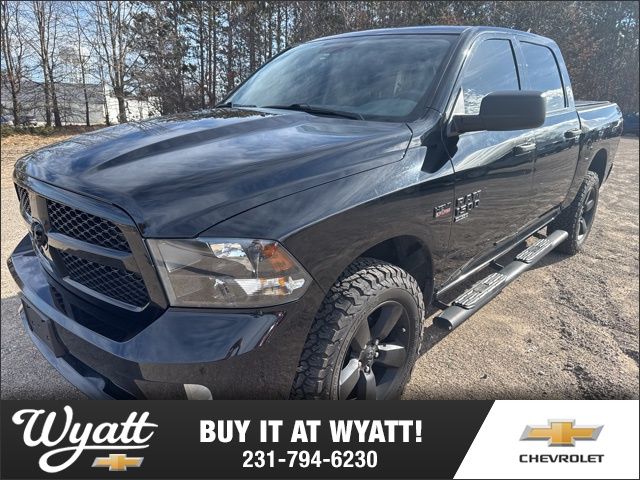 2019 RAM 1500 Classic Express Crew Cab 4WD