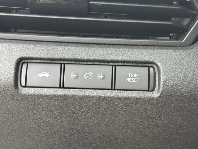 2023 Nissan Altima 2.5 SR White at Central Houston Nissan