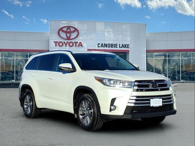 2018 Toyota Highlander XLE's photo