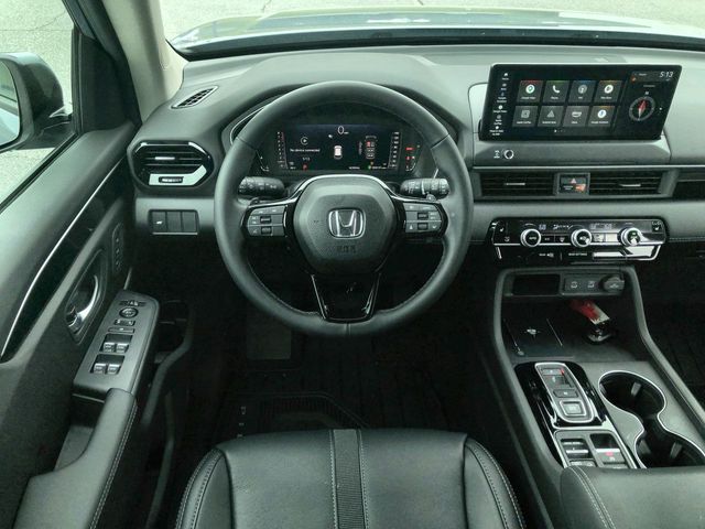 new 2026 Honda Pilot car, priced at $43,758