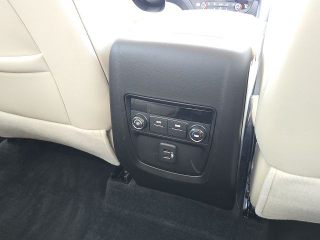 2023 Buick Enclave Essence:C02602