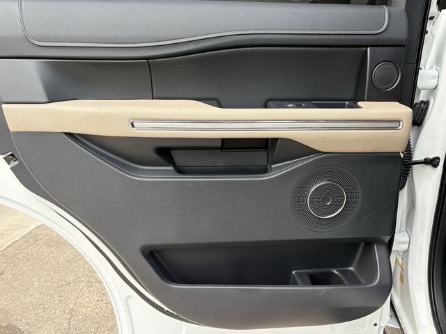 Used 2022 White Ford Limited image 22