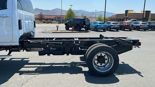 2024 Chevrolet Silverado 5500HD Work Truck 11