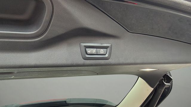 Used 2023 Black BMW xDrive40i image 37