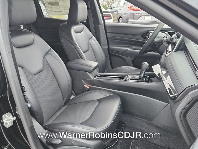 New 2026 Black Jeep Latitude image 15