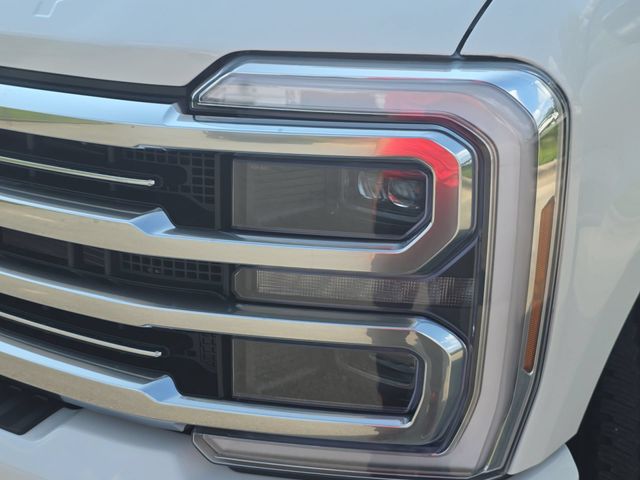 New 2026 Star White Metallic Tri-Coat Ford F-350® Platinum® image 32