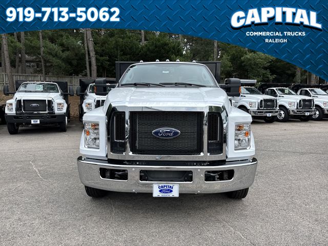 2025 Ford F-650 SuperCab photo 3