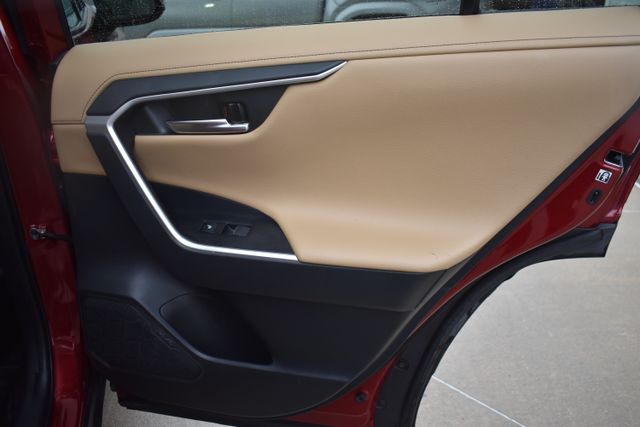 Used 2020 Toyota RAV4 SUV