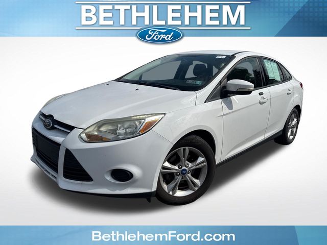 Oxford White 2013 Ford Focus Sedan Front-Wheel Drive 6-Speed Automatic