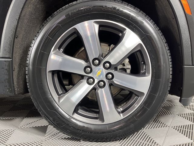 2022 Mosaic Black Metallic Chevrolet Traverse LT Leather AWD SUV