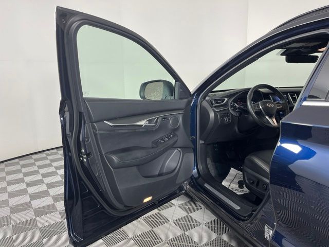 Certified Used 2025 Blue INFINITI LUXE image 14