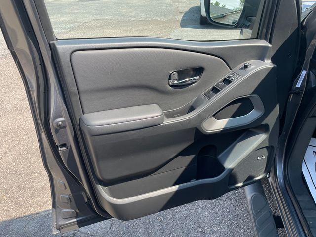 Used 2024 Nissan Frontier Truck