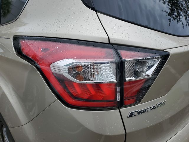 2018 Ford Escape Titanium photo 12