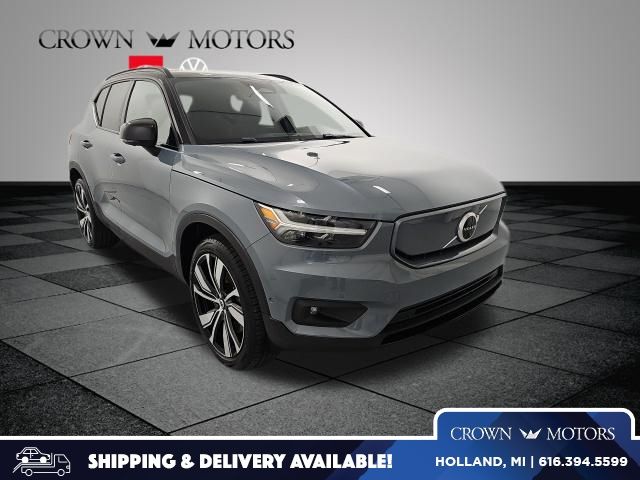 Gray 2022 Volvo XC40 Recharge Twin Ultimate eAWD SUV / Crossover All-Wheel Drive 1-Speed Automatic