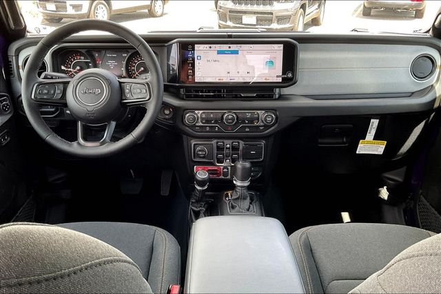 View vehicle photo 4