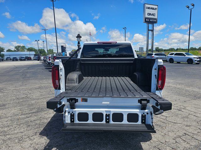 2024 GMC Sierra 1500 SLT 7