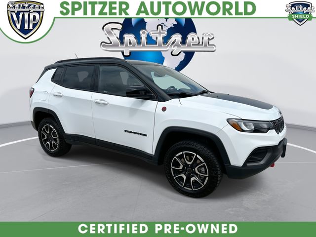 Bright White Clearcoat 2025 Jeep Compass SUV / Crossover Four-Wheel Drive 8-Speed Automatic