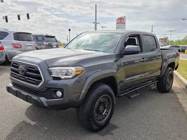 Used 2018 Gray Toyota SR5 image 3