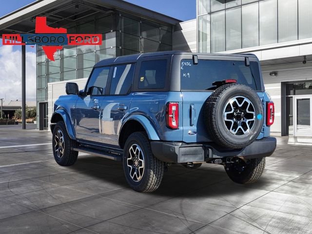 2024 Azure Gray Metallic Tri-Coat Ford Bronco Outer Banks 4X4 SUV