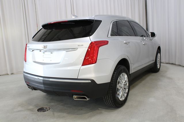 Used 2018 Silver Cadillac Luxury image 27