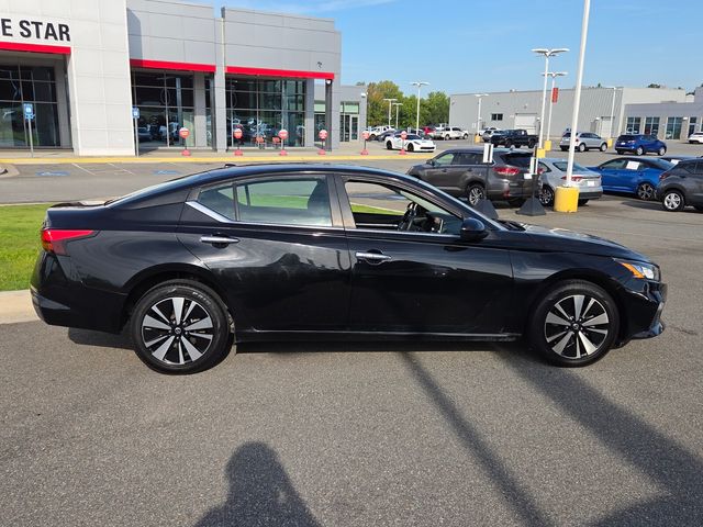 Used 2022 Nissan Altima Sedan